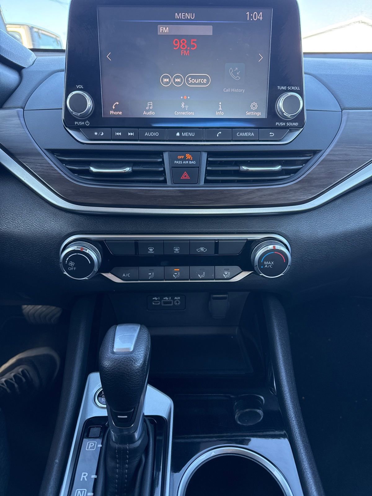 Used 2024 Nissan Altima 2.5 SV image 11