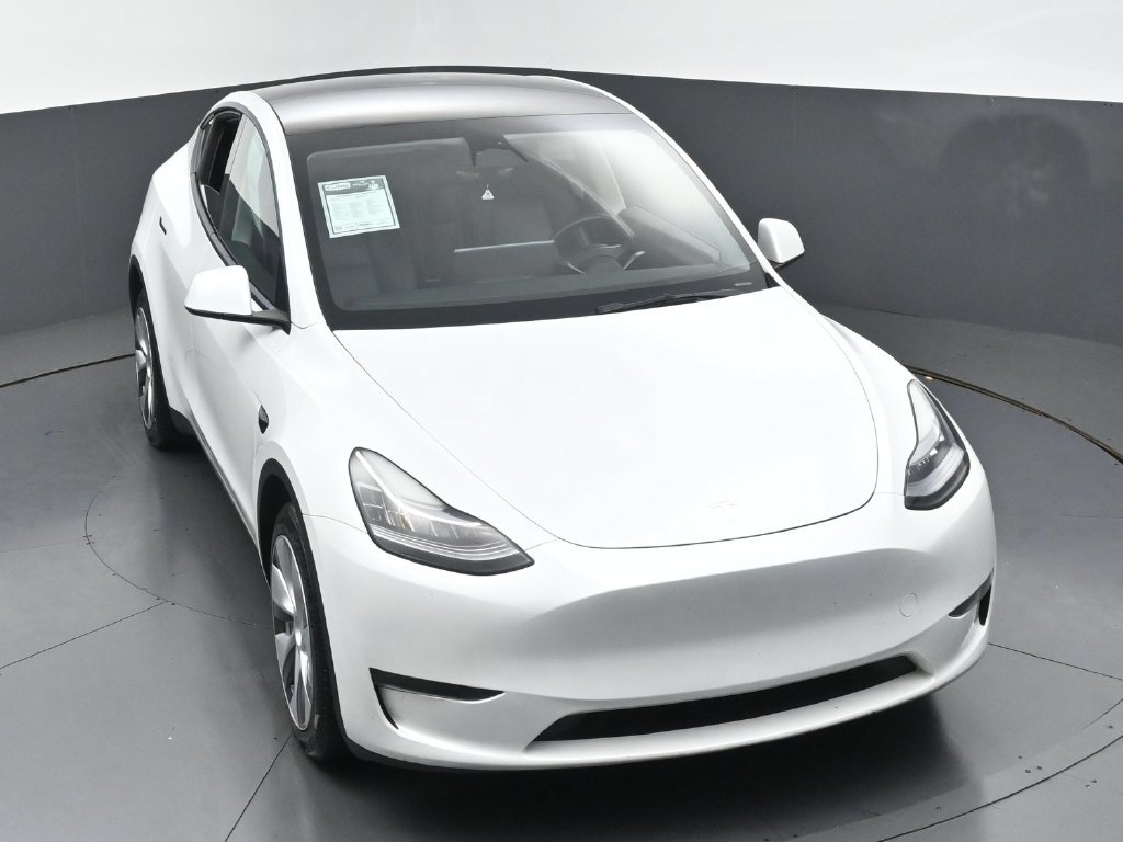 Used 2023 Tesla Model Y Long Range AWD/4WD image 6