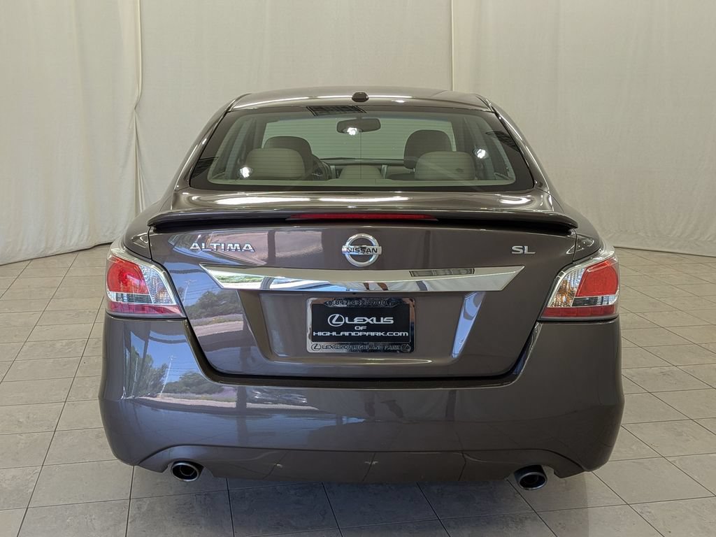 Used 2015 Nissan Altima 2.5 SL w/ Technology Package FWD image 8