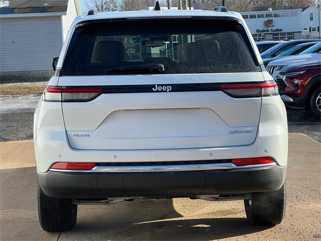 Used 2024 Jeep Grand Cherokee Limited image 50