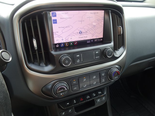 Used 2022 Chevrolet Colorado Z71 AWD/4WD image 18