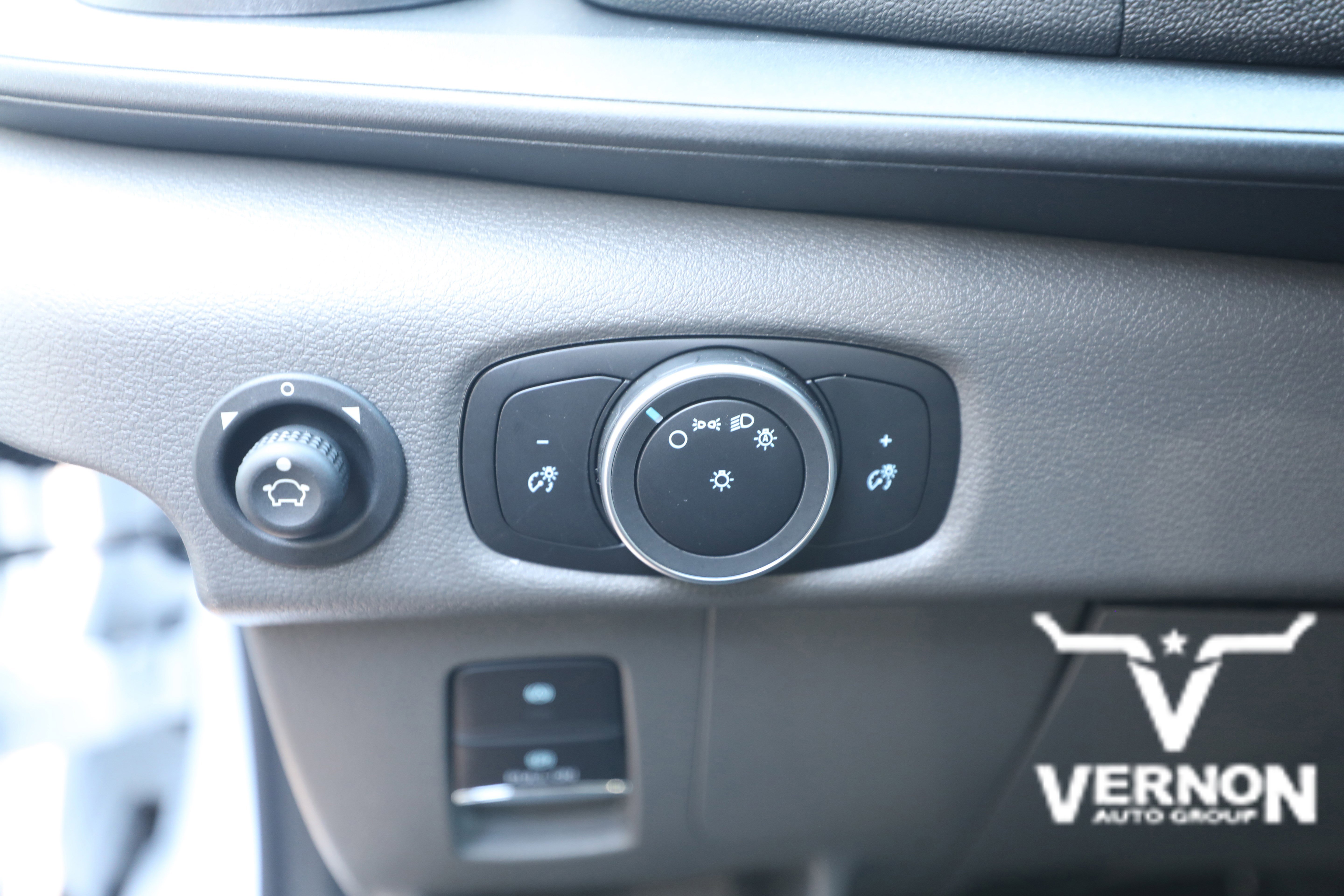 New 2025 Ford Transit 150 148 Medium Roof image 14