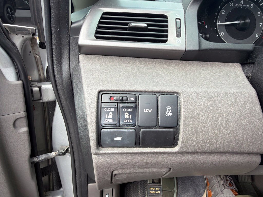 Used 2015 Honda Odyssey EX-L image 32