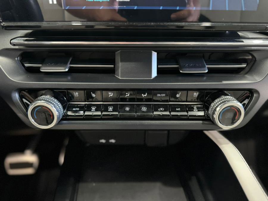 Used 2024 Acura ZDX A-Spec image 29