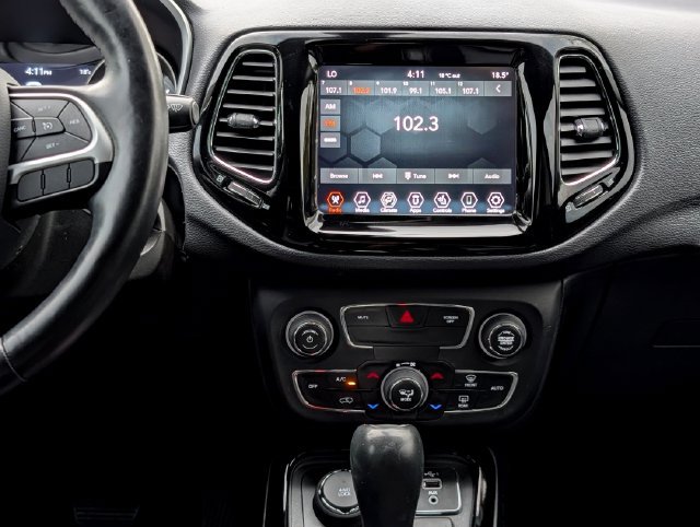 Used 2019 Jeep Compass Limited AWD/4WD image 15