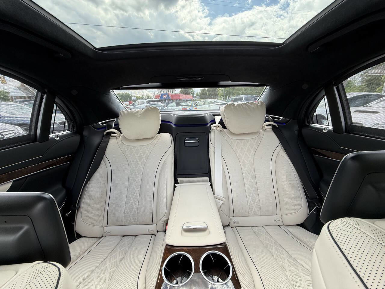 Used 2015 Mercedes-Benz S 550 4MATIC Sedan image 32