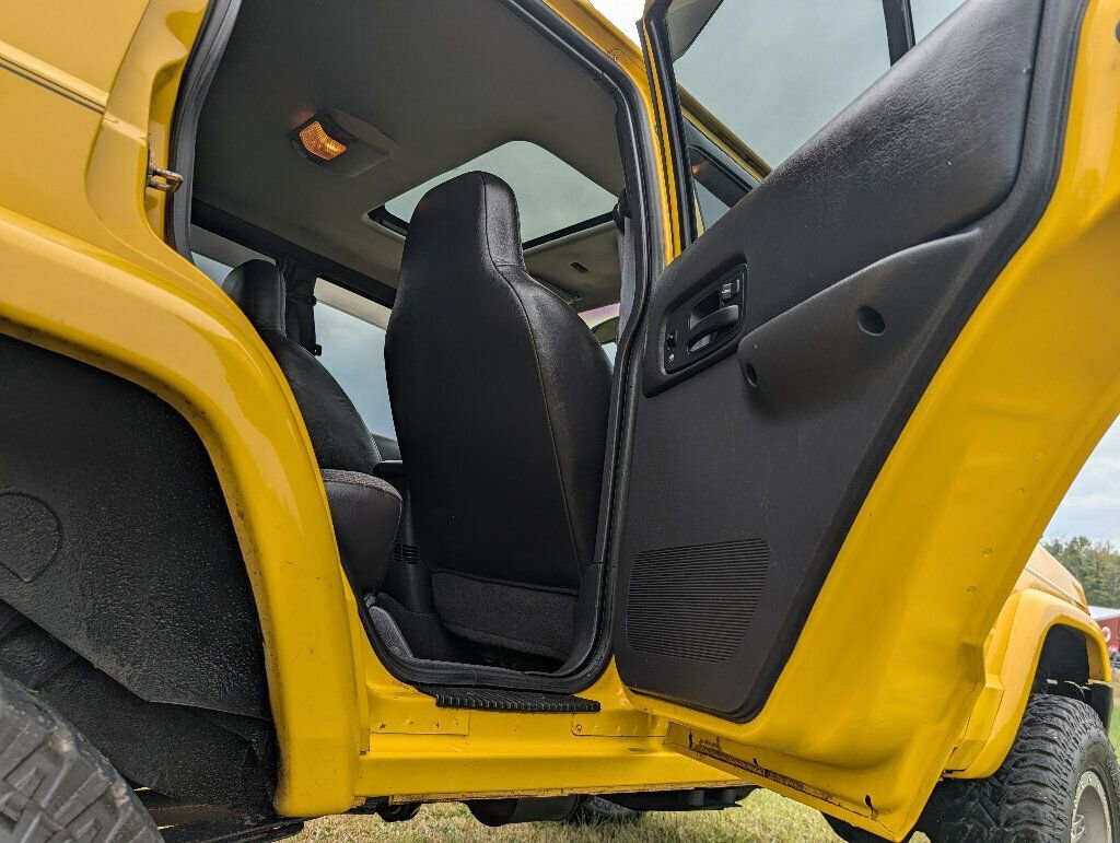 Used 2001 Jeep Cherokee Sport image 37