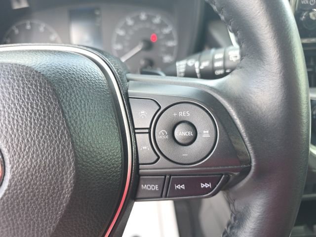 Used 2024 Toyota Corolla Cross SE w/ Moonroof Package image 16