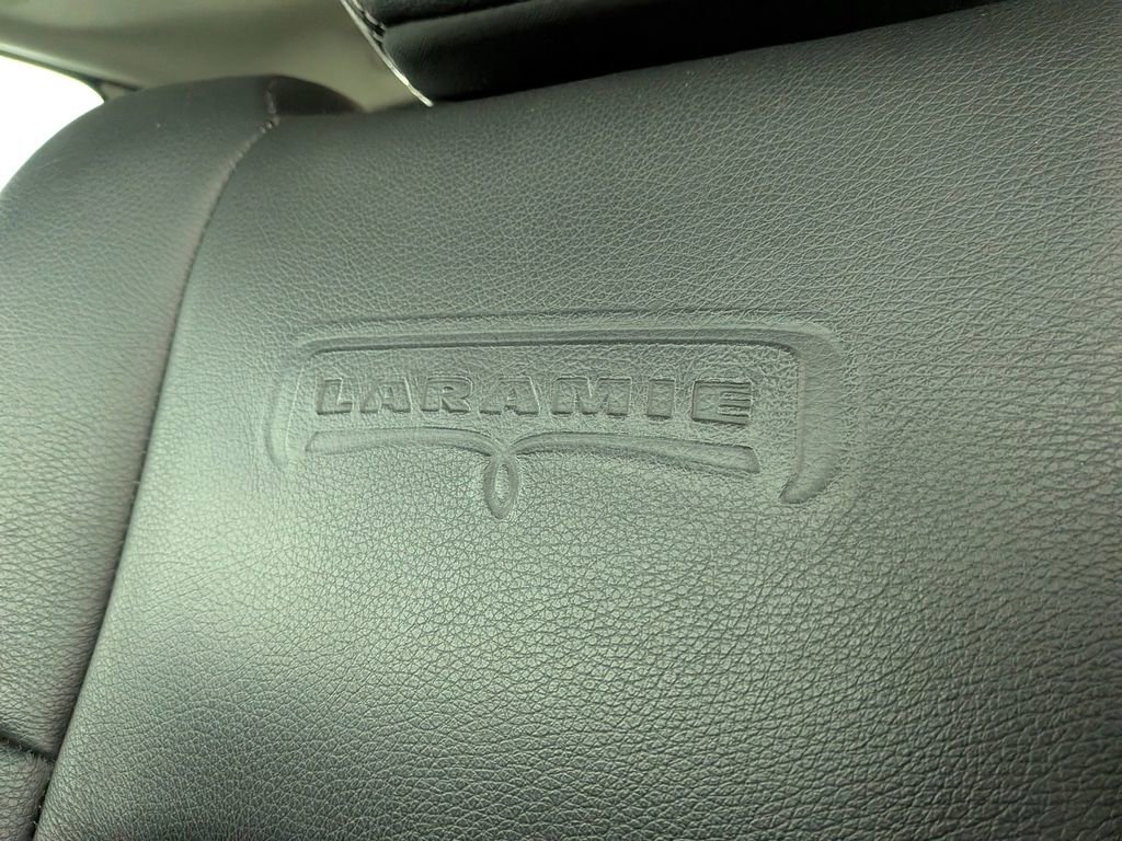 Used 2017 RAM 1500 Laramie w/ Convenience Group image 16