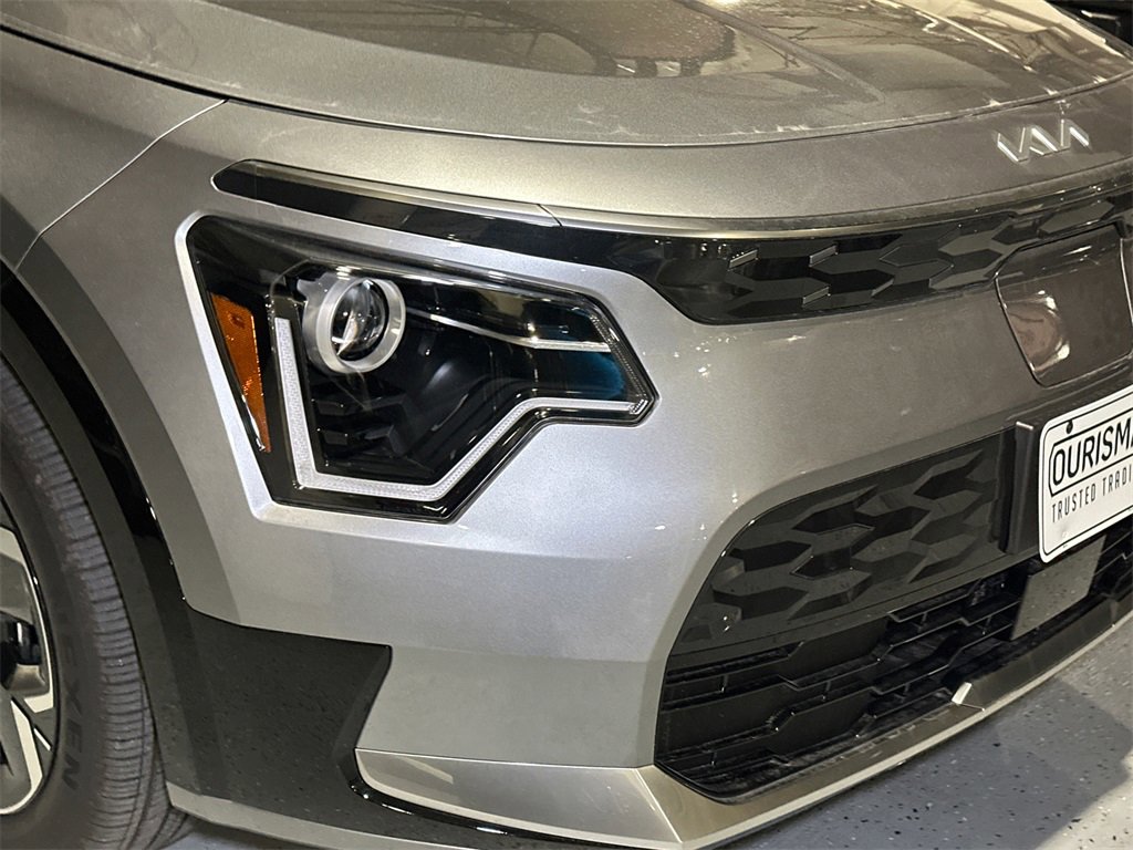 New 2025 Kia Niro Wind image 9