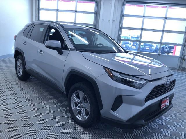Used 2025 Toyota RAV4 XLE image 35