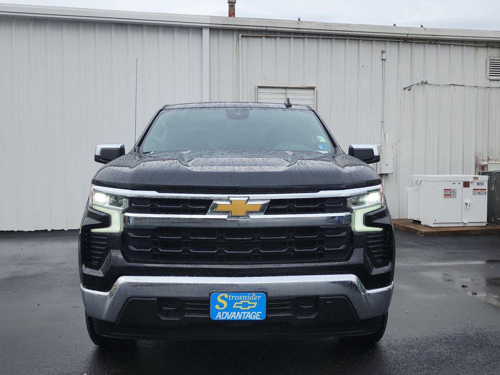 Used 2023 Chevrolet Silverado 1500 LT image 8