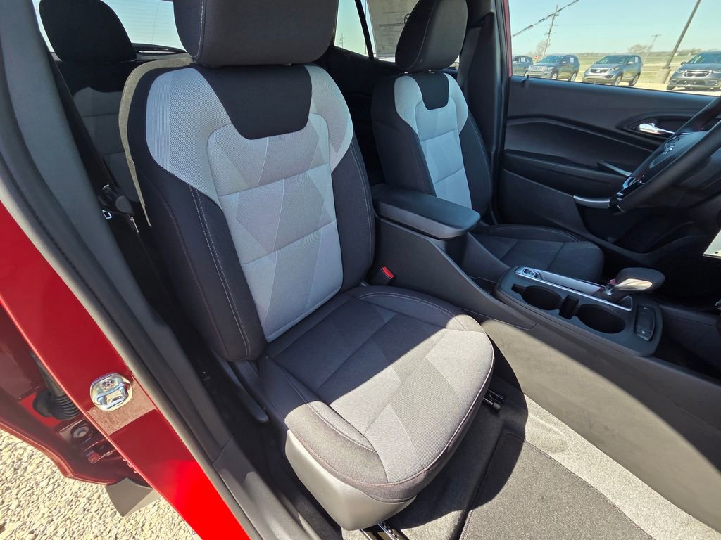 New 2026 Chevrolet Trax RS w/ Driver Confidence Package image 26