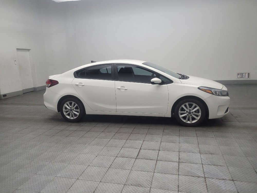 Used 2017 Kia Forte S FWD image 11