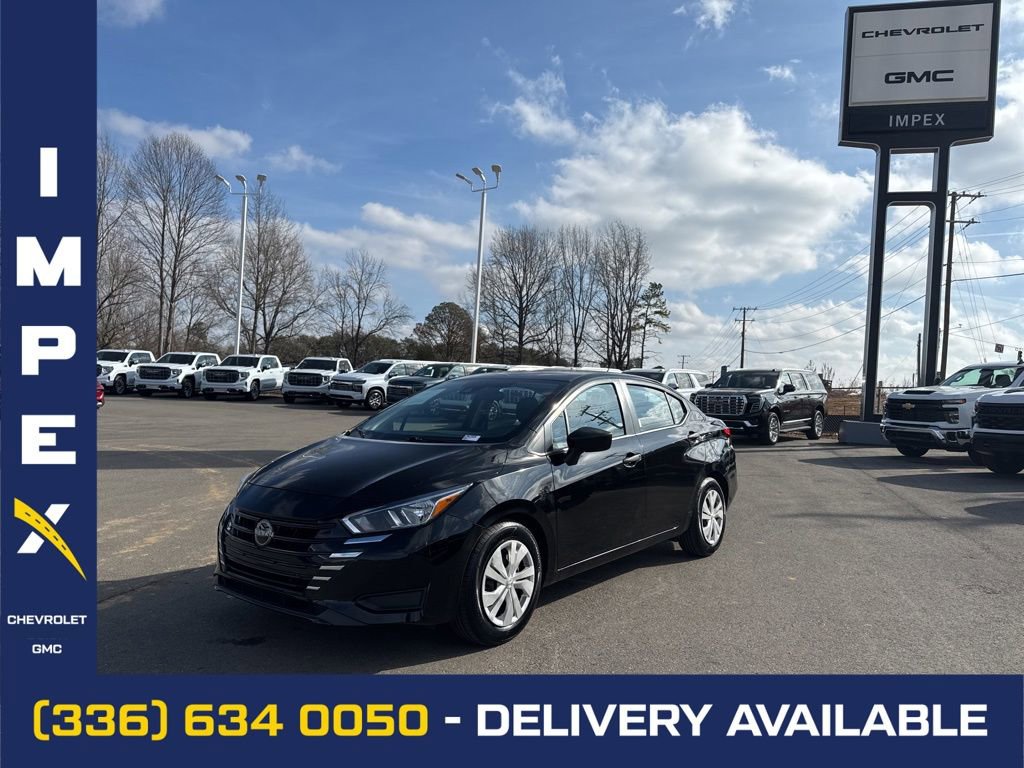 Used 2023 Nissan Versa S w/ Trunk Package