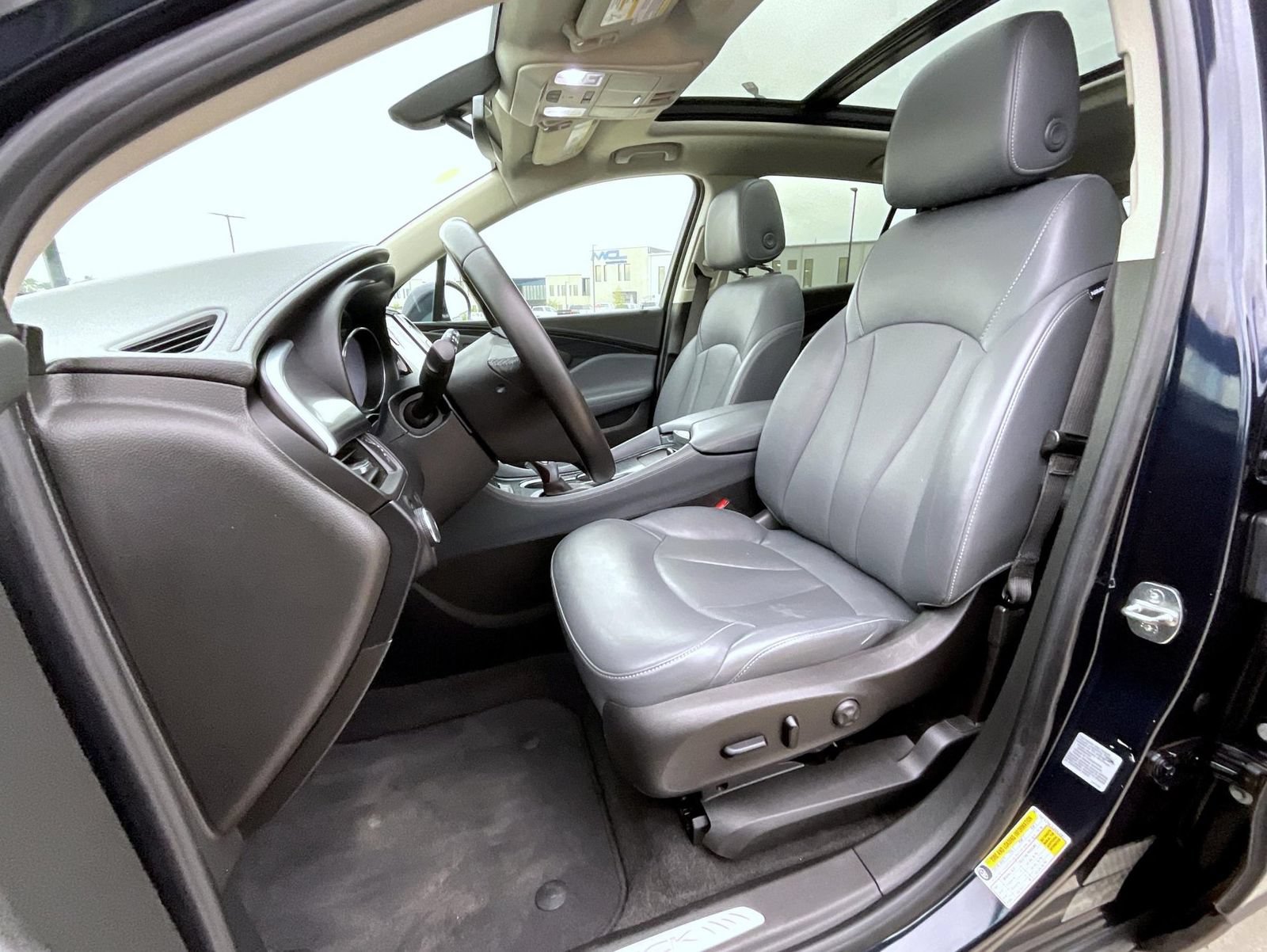 Used 2020 Buick Envision Essence AWD/4WD image 11