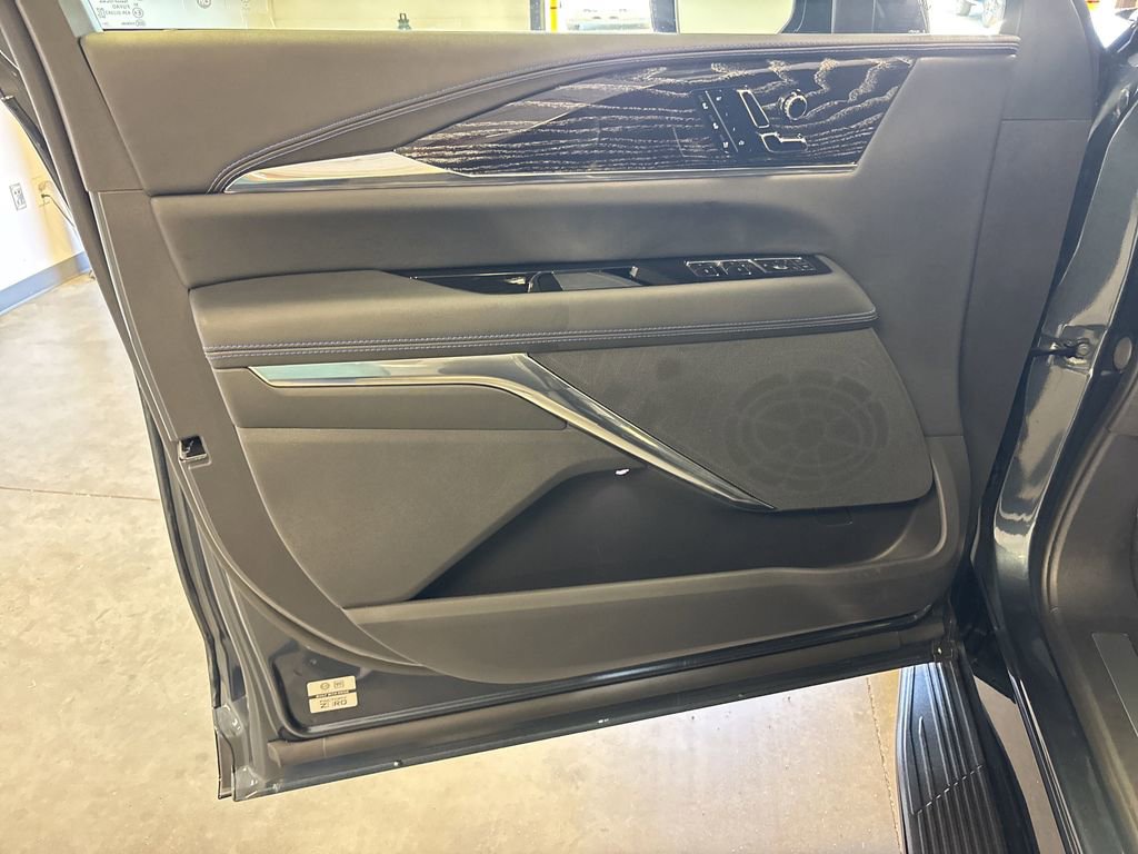 New 2025 Cadillac Escalade IQ Luxury 1 image 24