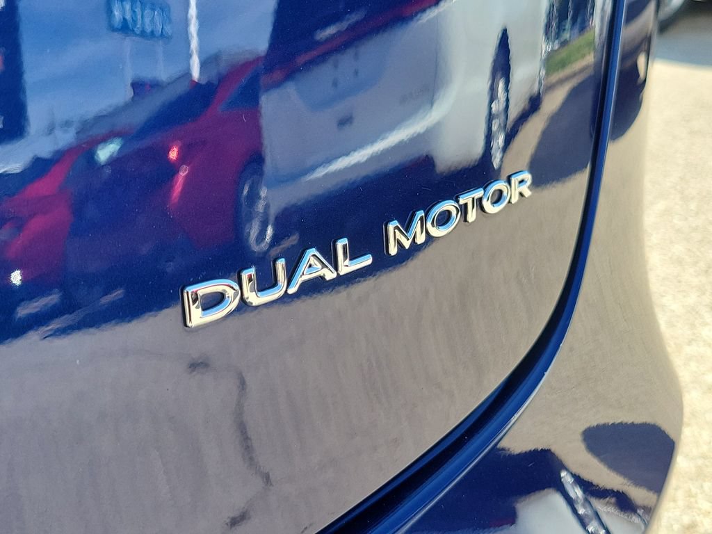 Used 2022 Tesla Model 3 Long Range AWD/4WD image 7