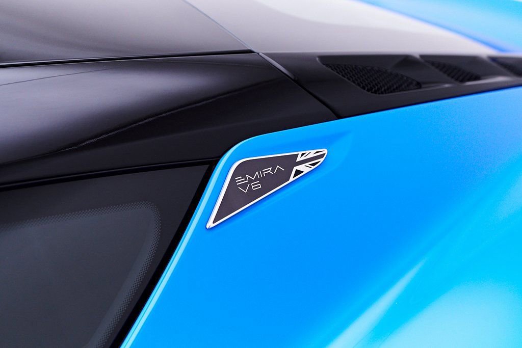 Used 2025 Lotus Emira RWD image 20