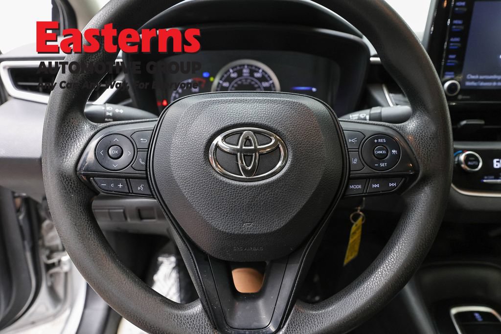 Used 2022 Toyota Corolla LE FWD image 10