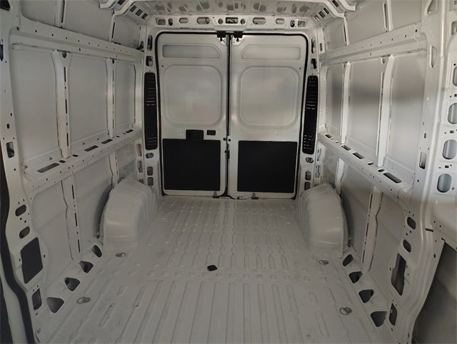 New 2026 RAM ProMaster 2500 w/ Quick Order Package 22G SLT image 3