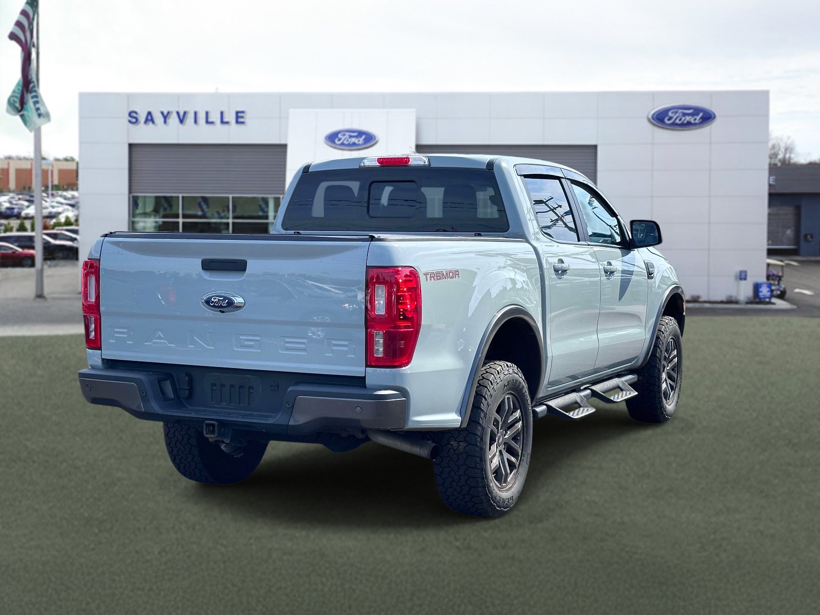 Used 2023 Ford Ranger Lariat w/ Tremor Off-Road Package AWD/4WD image 5