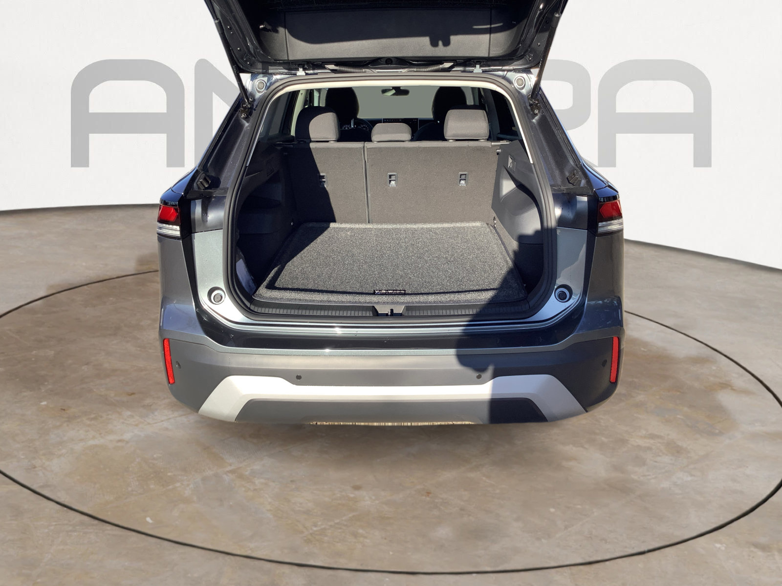 New 2026 Volkswagen Tiguan S FWD image 10