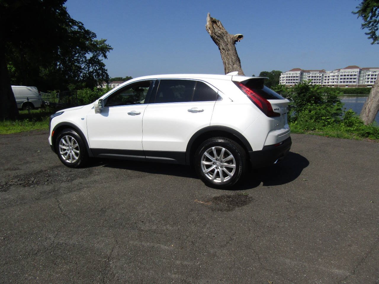 Used 2019 Cadillac XT4 Luxury AWD/4WD image 26
