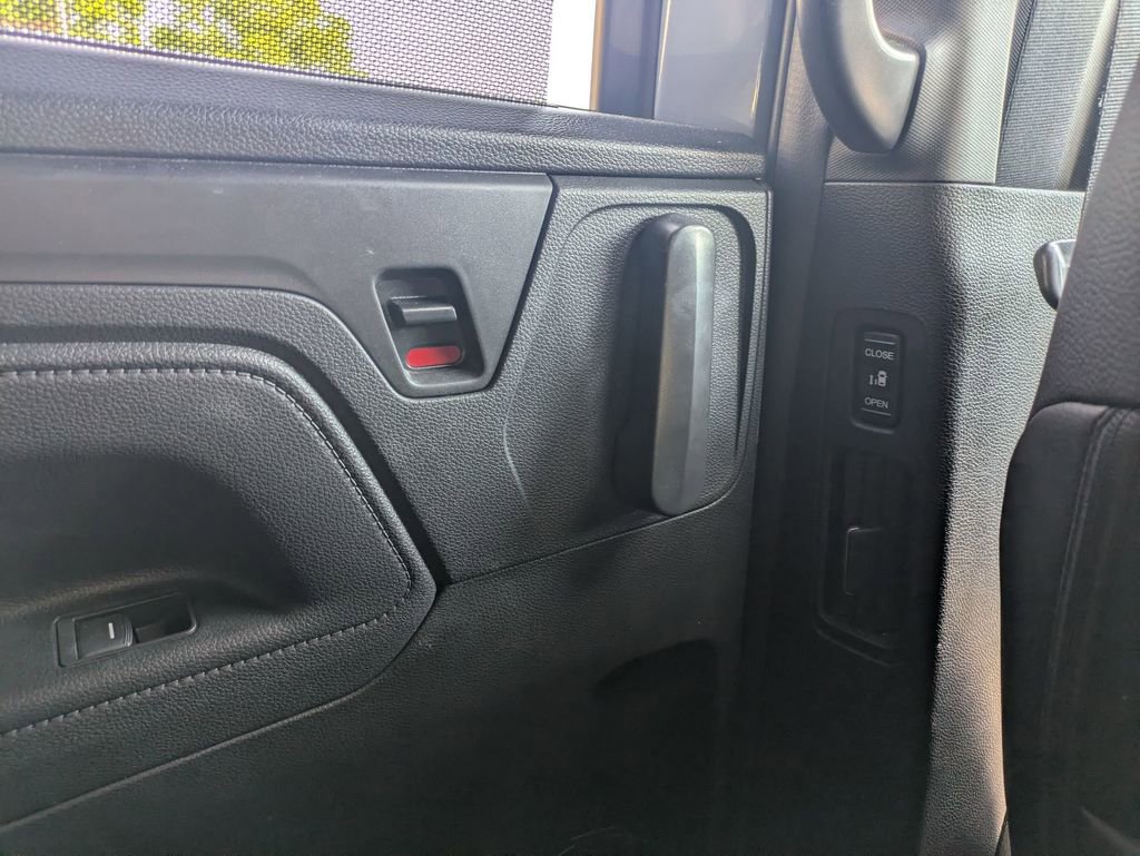 Used 2025 Honda Odyssey Sport-L image 23