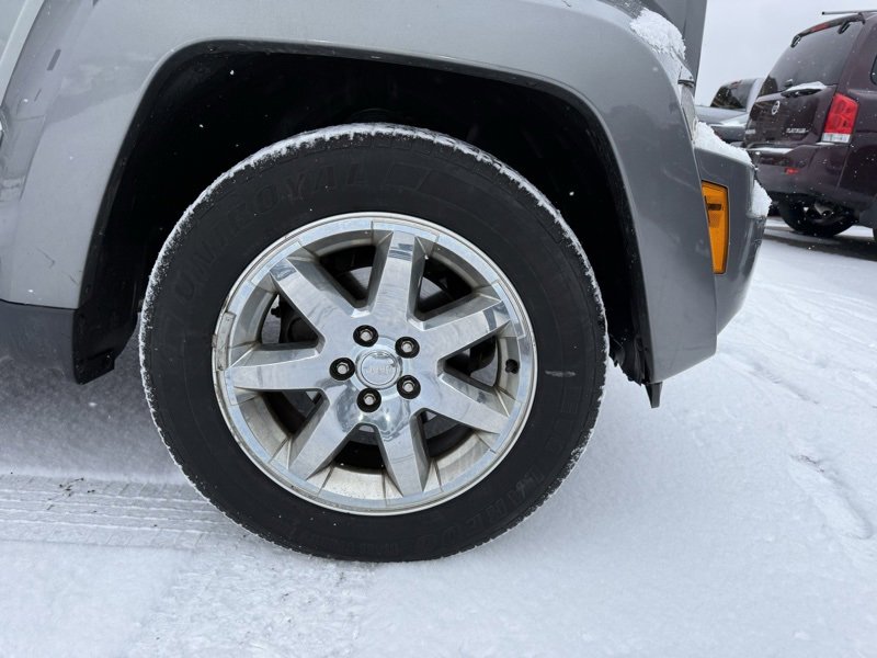 Used 2012 Jeep Liberty Sport image 4