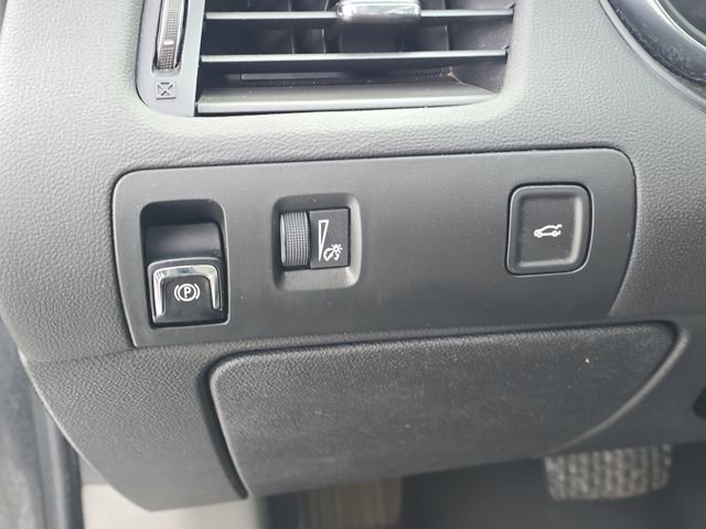 Used 2017 Chevrolet Impala LS FWD image 14