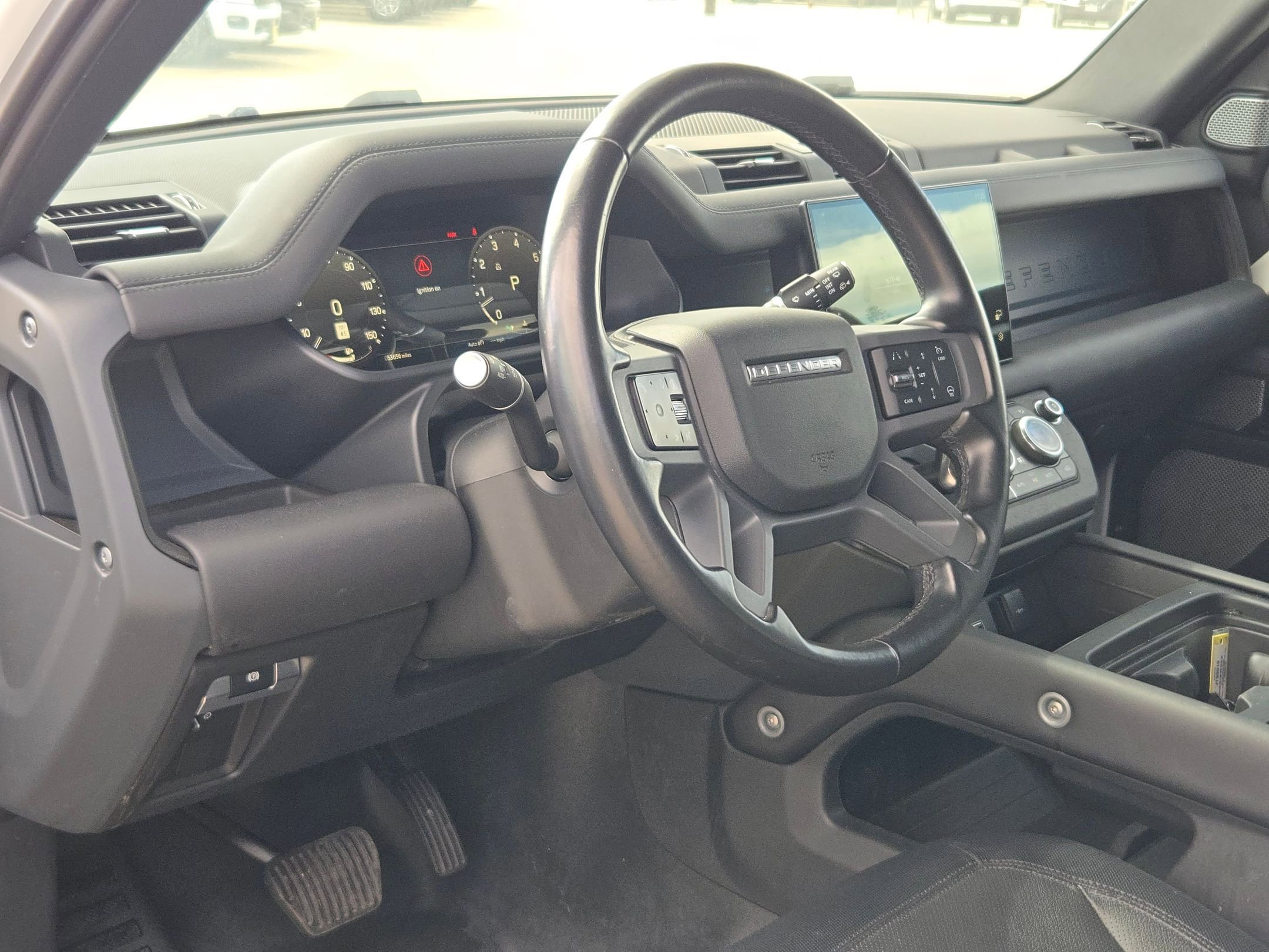 Used 2024 Land Rover Defender 130 X-Dynamic SE image 11