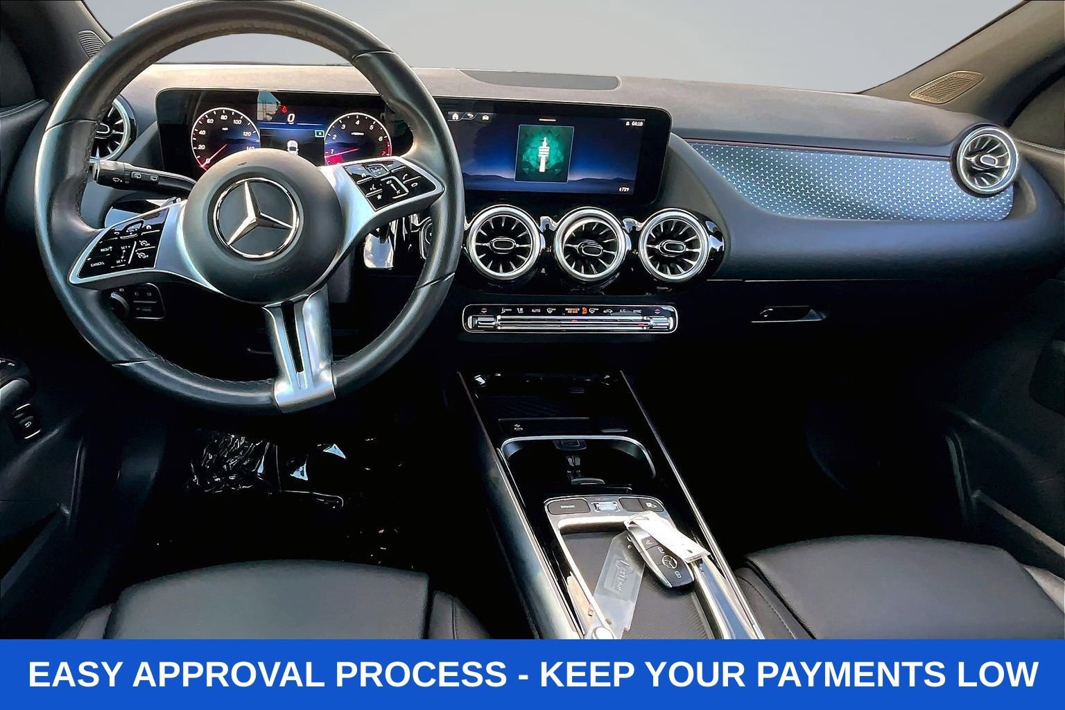 Used 2025 Mercedes-Benz GLA 250 4MATIC image 9