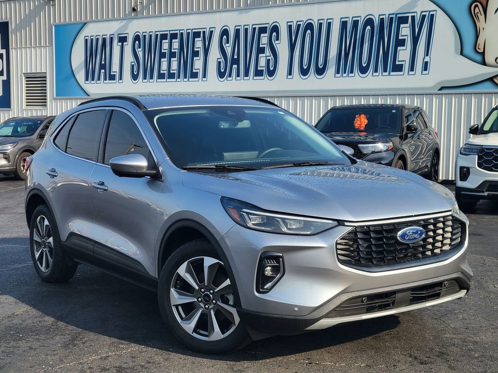 Used 2023 Ford Escape Platinum image 29