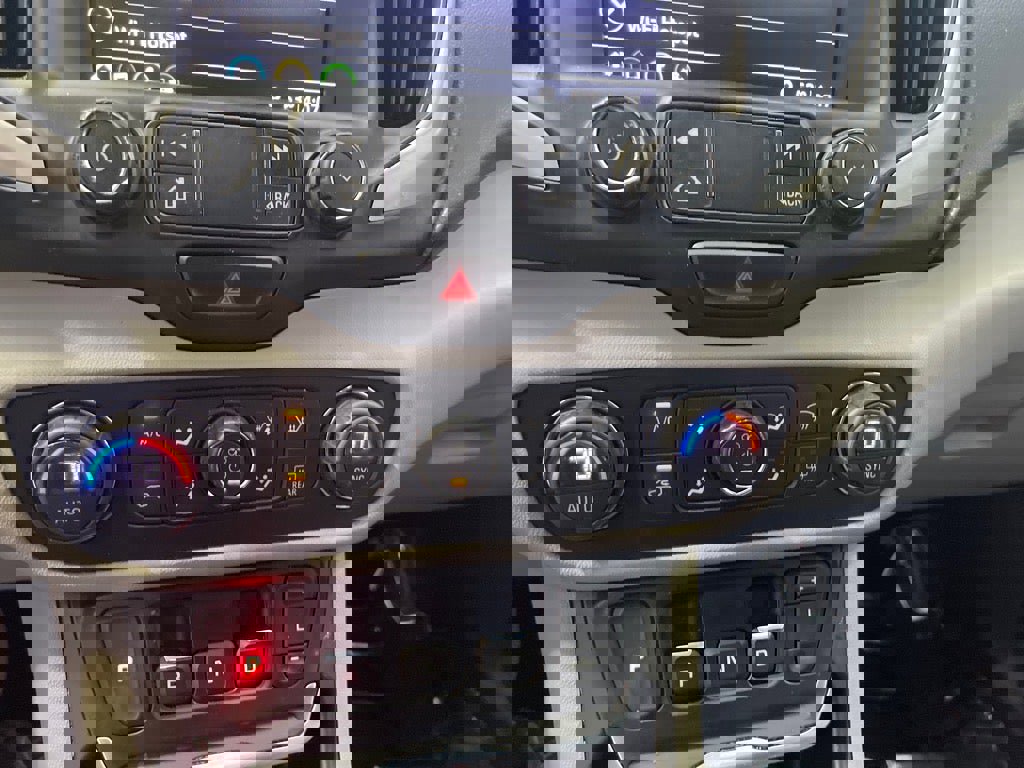 Used 2019 GMC Terrain SLT image 13