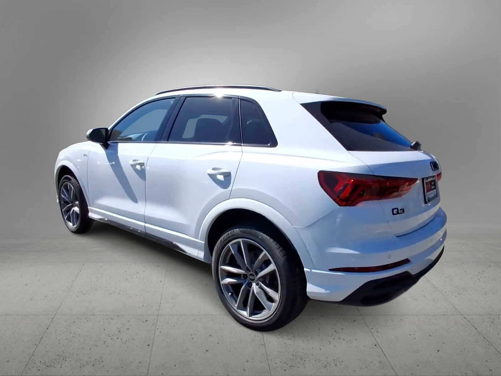 New 2025 Audi Q3 2.0T Premium image 6