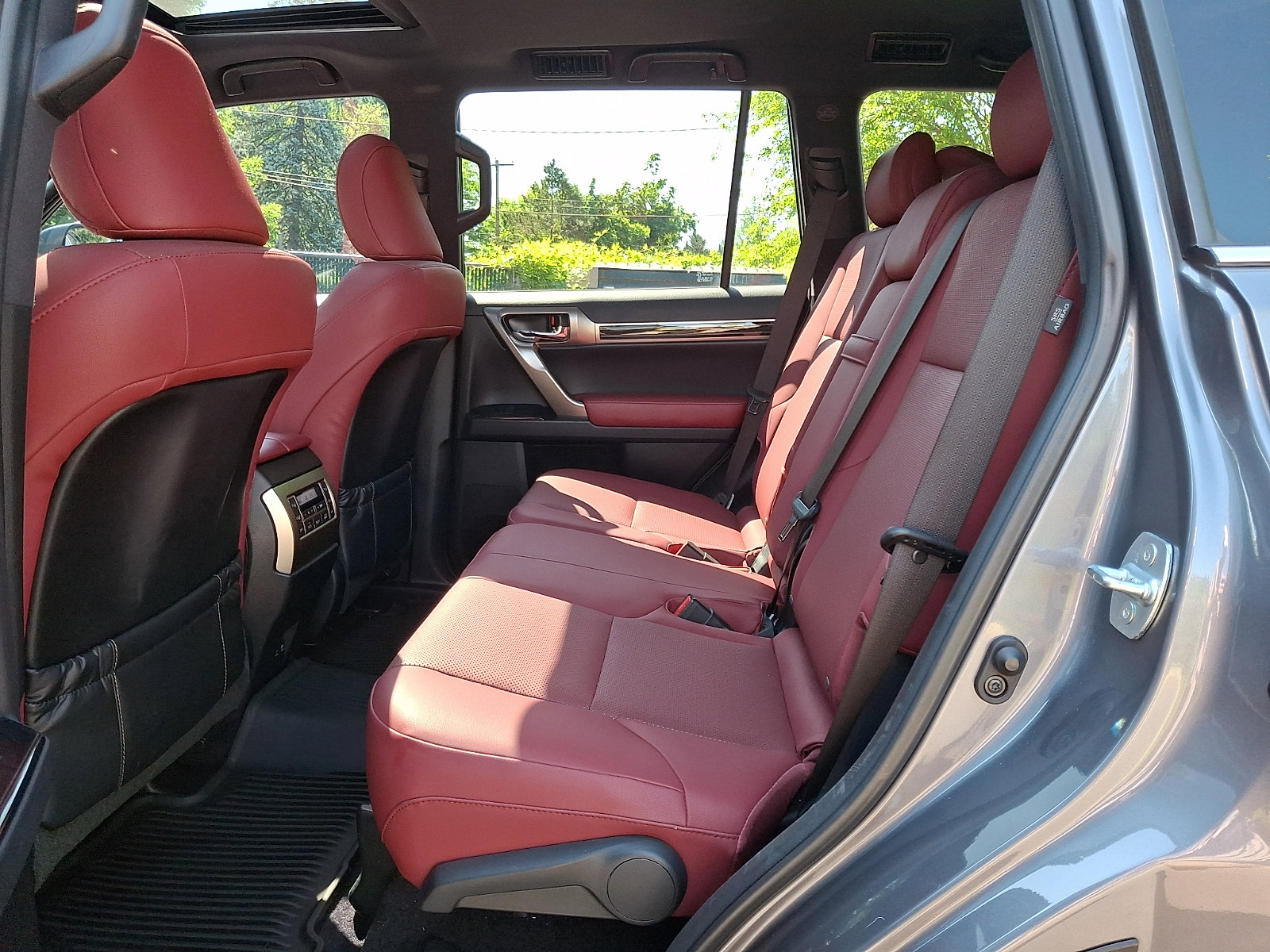 Certified 2021 Lexus GX 460 Premium w/ Premium Package AWD/4WD image 11