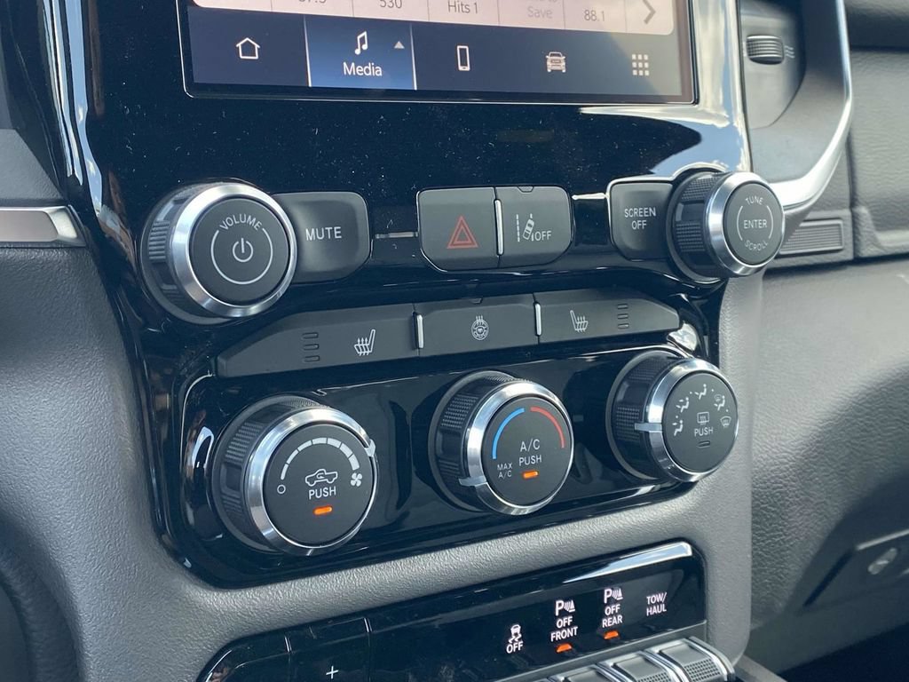 New 2026 RAM 1500 Big Horn AWD/4WD image 27