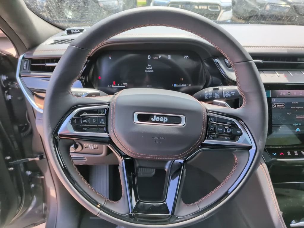 New 2026 Jeep Grand Cherokee Summit w/ Obsidian Package AWD/4WD image 23