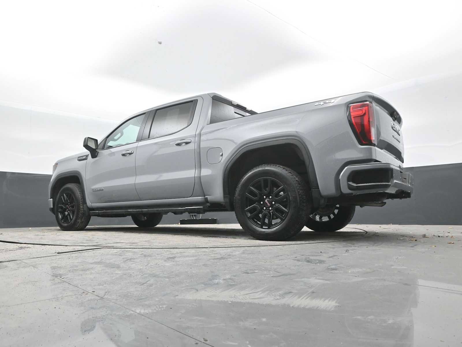 Used 2024 GMC Sierra 1500 Elevation w/ Elevation Premium Package image 21