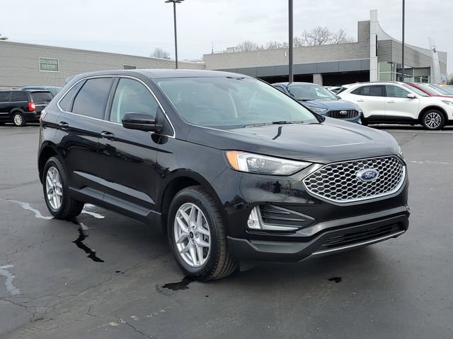 Certified 2024 Ford Edge SEL w/ Convenience Package image 2