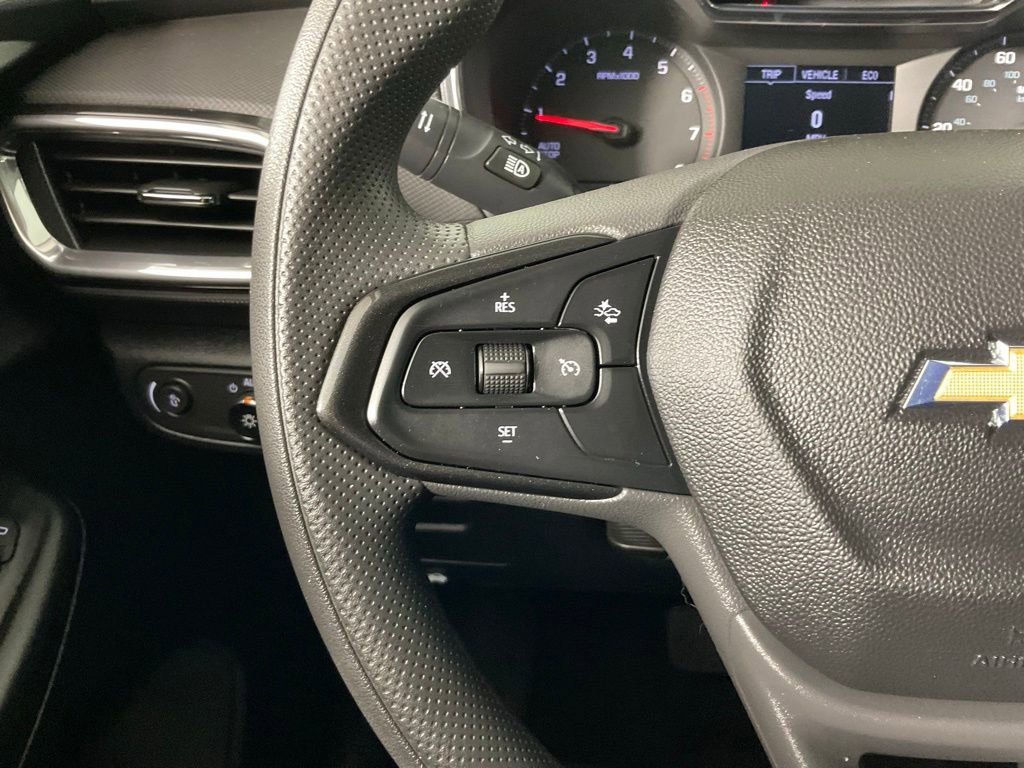 Used 2023 Chevrolet TrailBlazer LT w/ Convenience Package image 22