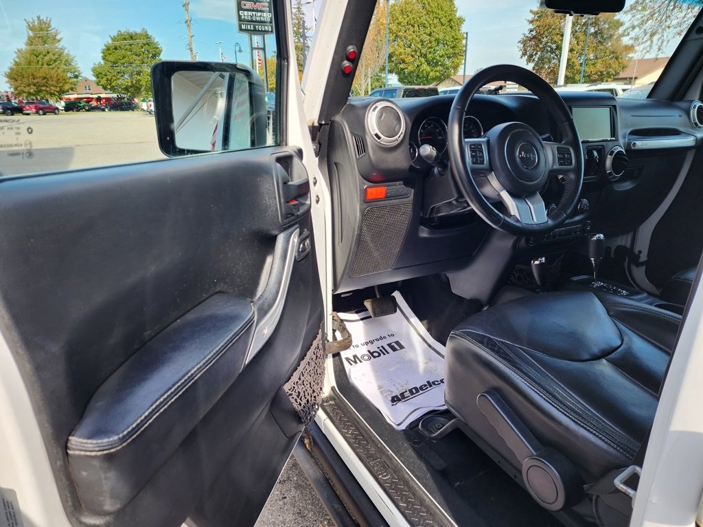 Used 2017 Jeep Wrangler Unlimited Rubicon image 17