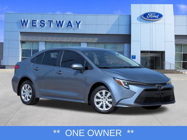 Used 2026 Toyota Corolla LE FWD video 1
