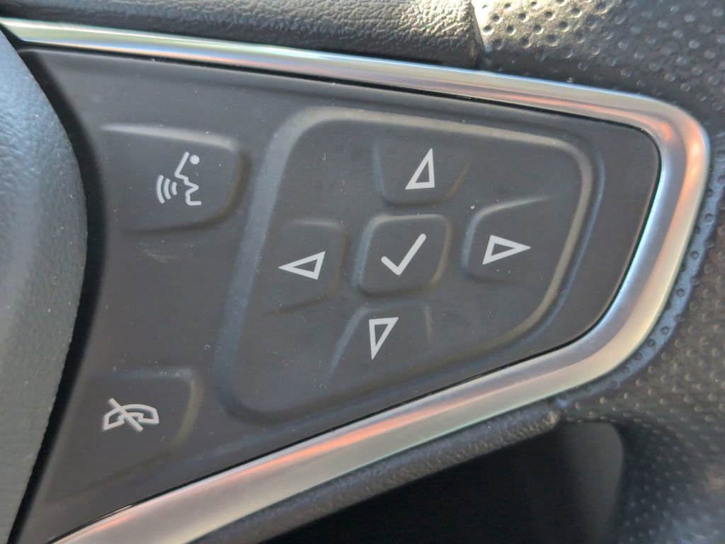 Used 2023 Chevrolet Equinox LS w/ LS Convenience Package FWD image 21