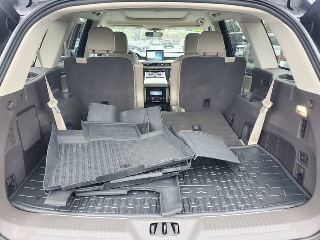 Certified 2024 Lincoln Aviator Reserve AWD/4WD image 32