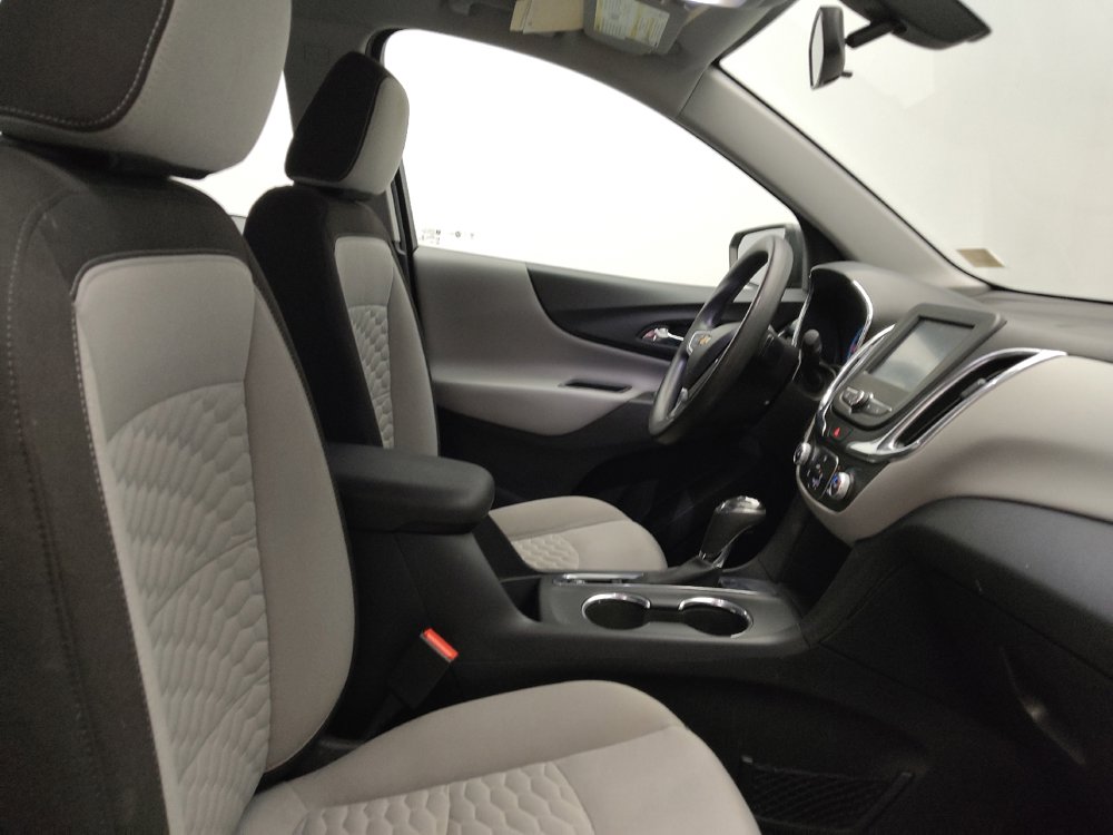 Used 2018 Chevrolet Equinox LS FWD image 21