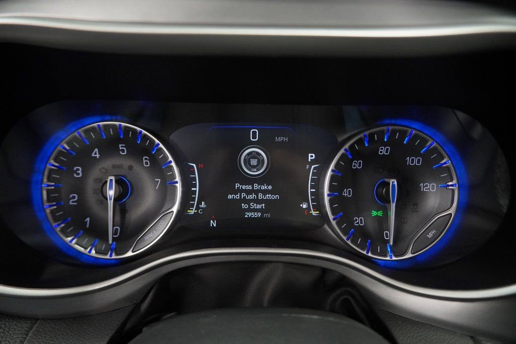 Used 2023 Chrysler Pacifica Touring-L w/ S Appearance Package image 29