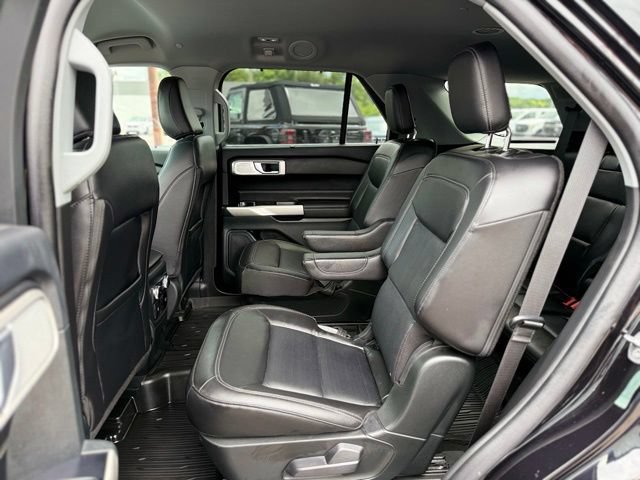 Used 2023 Ford Explorer Limited w/ Hybrid Equipment Group 310A AWD/4WD image 15