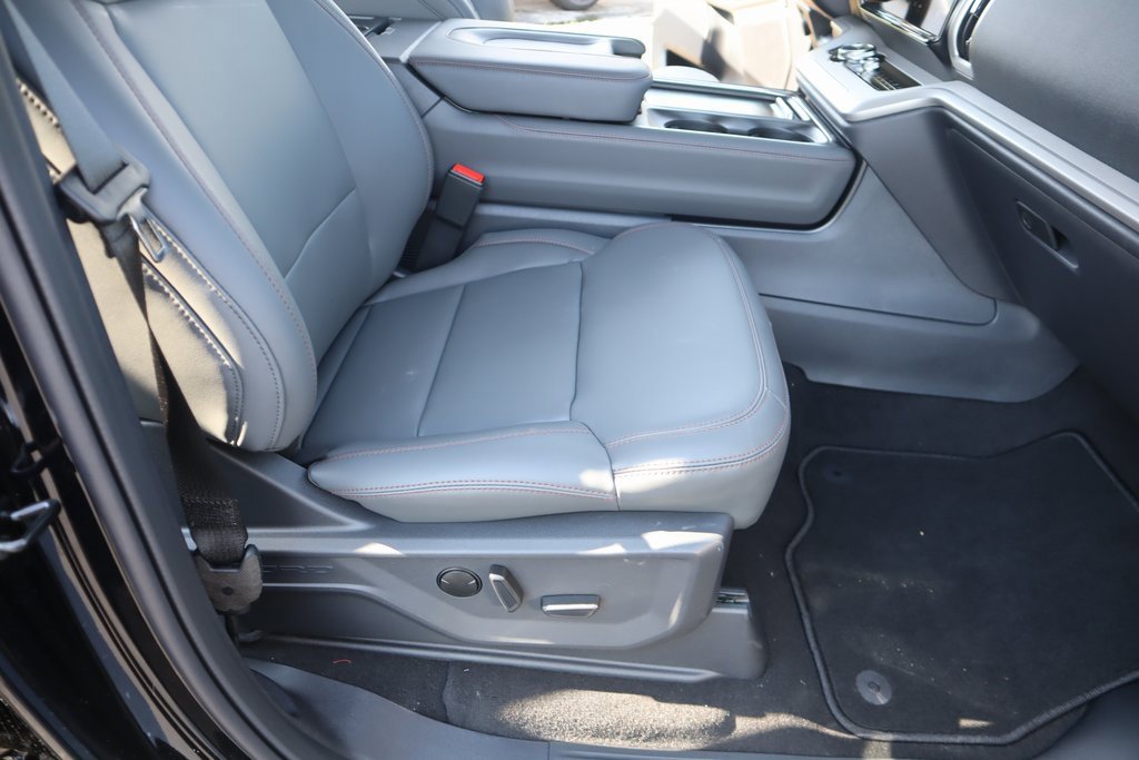 New 2025 Ford Expedition Max Active image 14